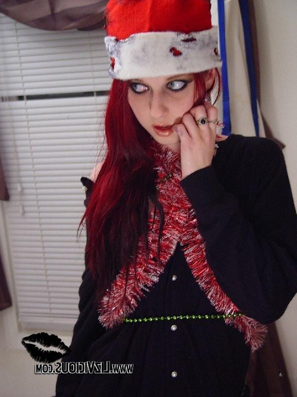 16P amazing hot teen liz vicious redhead having a lot fun