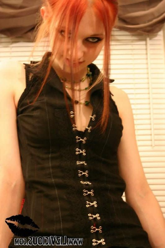 14P Redhead goth chick strips and poses