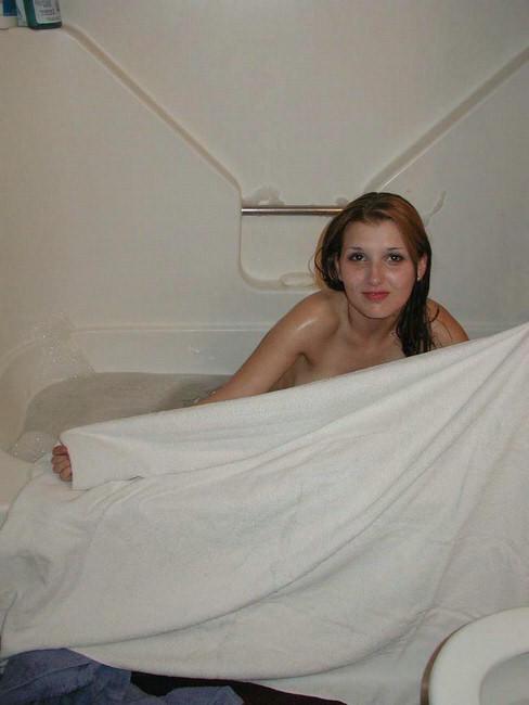16P Redhead in the Bathtub