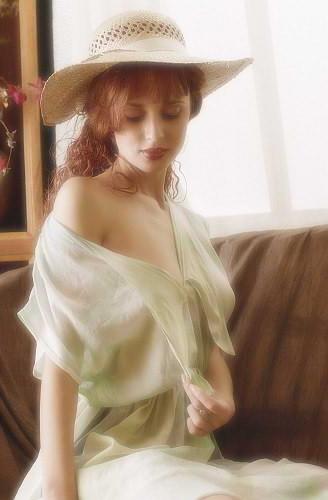 21P Redhead classy dressup spread