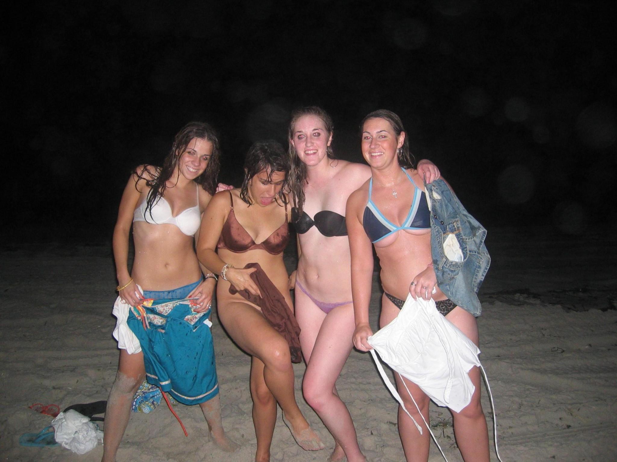 16P How Many Cocks Does It Take To Get Four Girls Into One Shower?