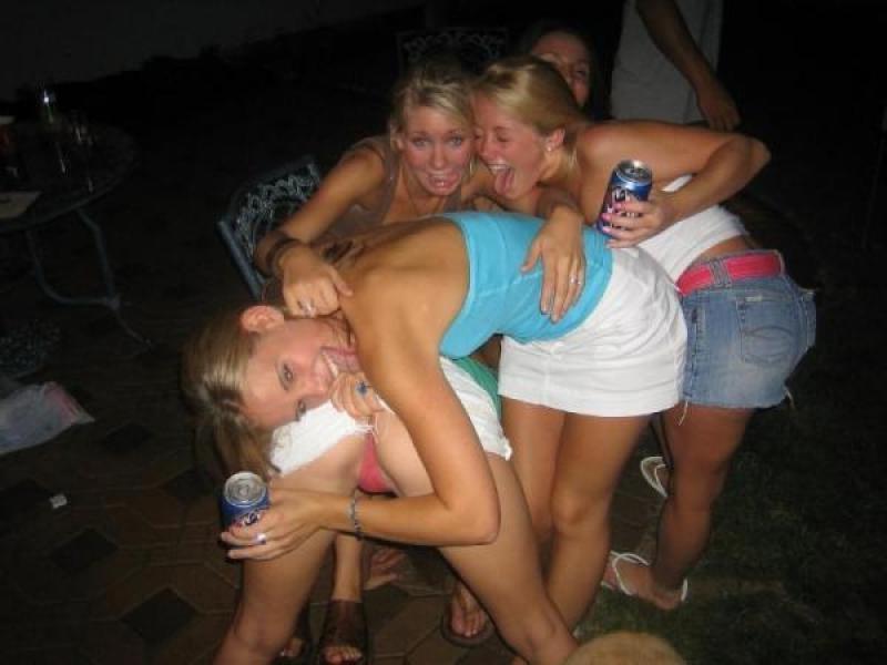 16P How Many Cocks Does It Take To Get Four Girls Into One Shower?