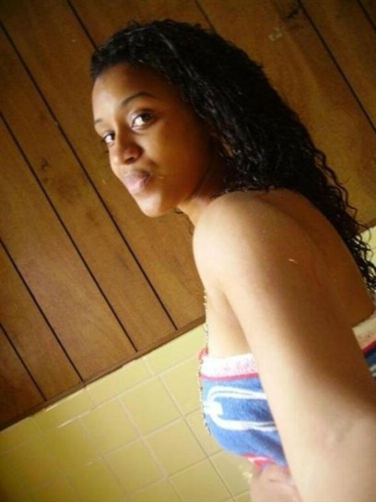 15P Black teen gfs posing and fucking