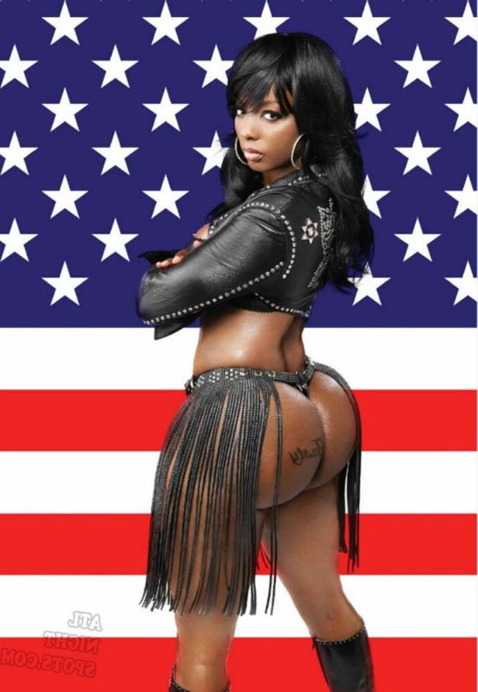 15P Black gfs are posing and fucking