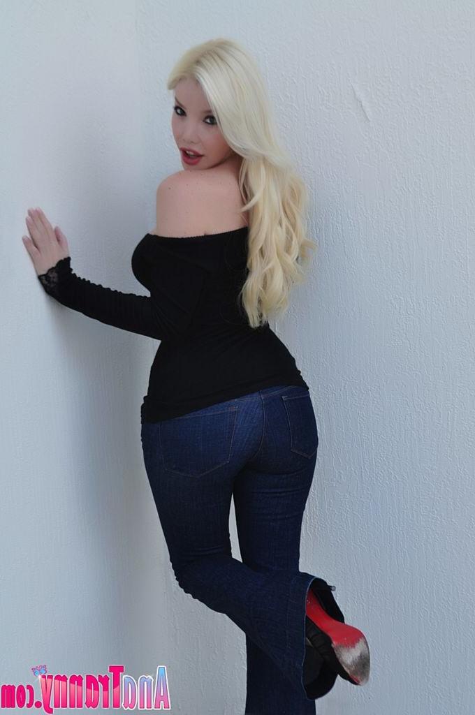 12P Gorgeous blonde transsexual model in tight ass jeans