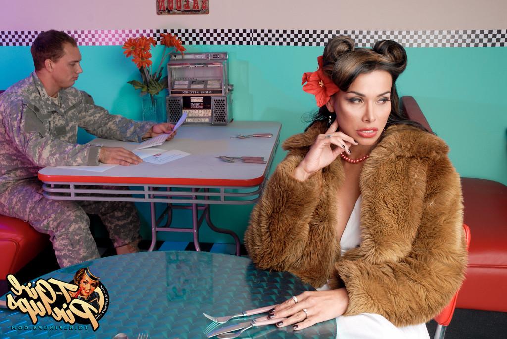 12P Transsexual Vaniity gets groped and gives blowjob inside diner