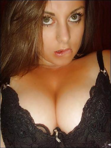 25P Tons Of Cleavage #2