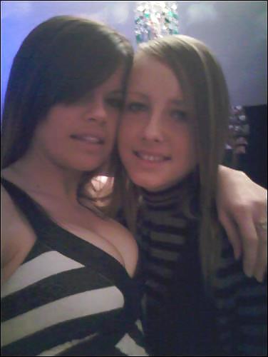 25P Tons Of Cleavage #2