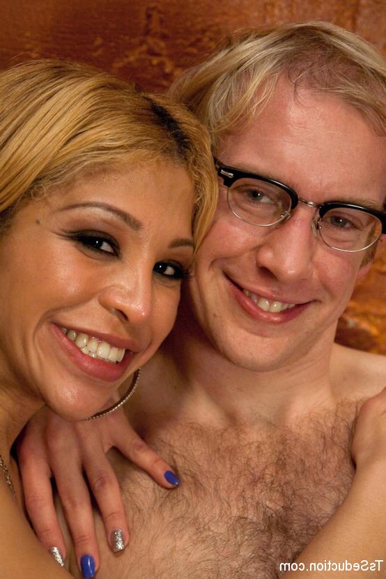 15P Ts Jessica Host with a new cute guy sucking her cock and fucked