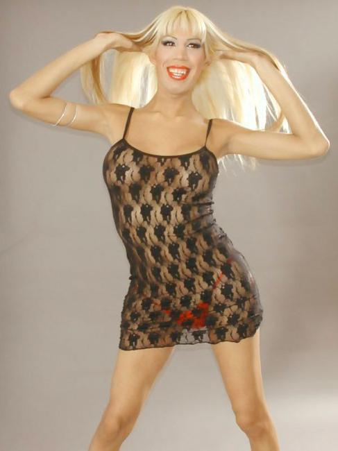 15P Busty blonde tranny in sexy black lace dress