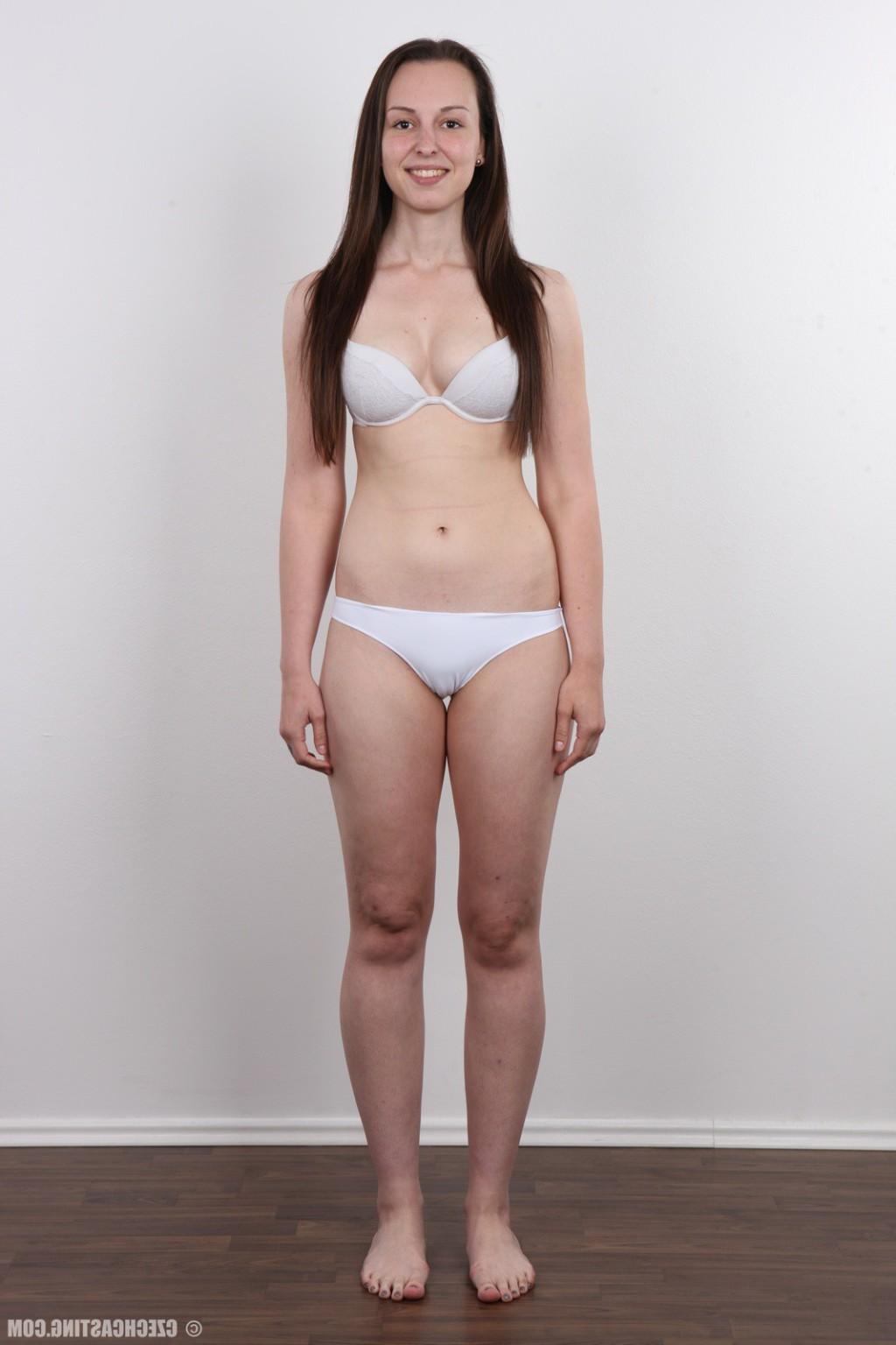 17P Natural brunette student poses nude