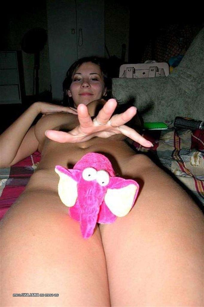 15P Amateur brunette teen GF takes shower and poses with stuffed toy