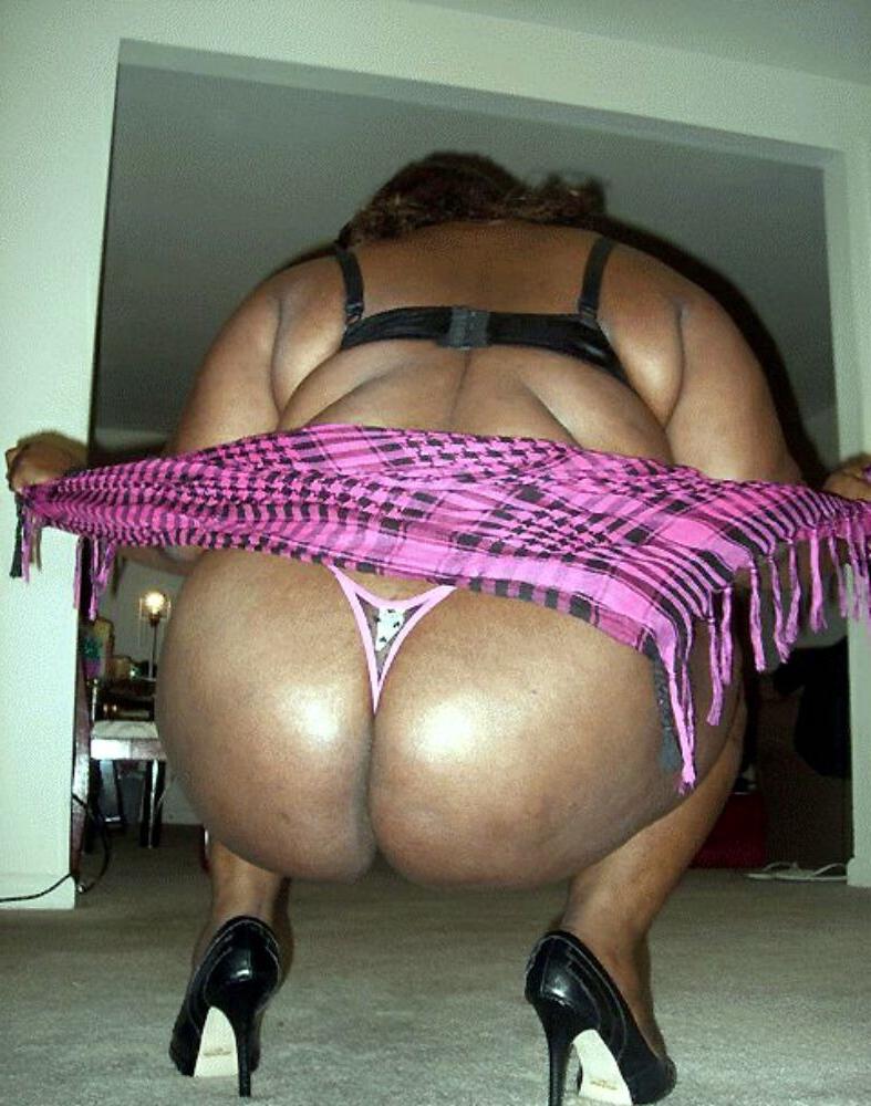 15P Teenie black booty gfs are posing and fucking gallery 10