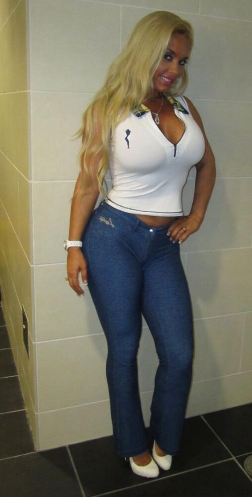 15P Black Teen Submit gfs are posing and fucking