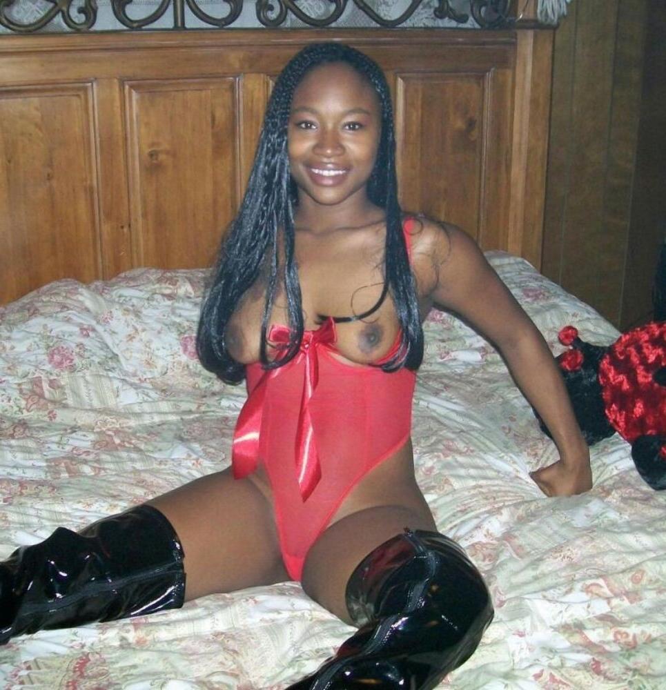 15P Black teen gfs posing and fucking