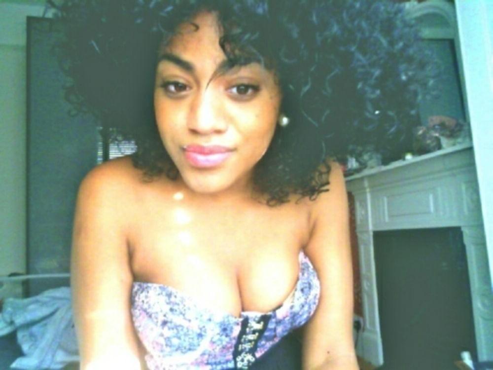14P Black Teen Submit - Black teen gfs are posing and fucking gallery 25