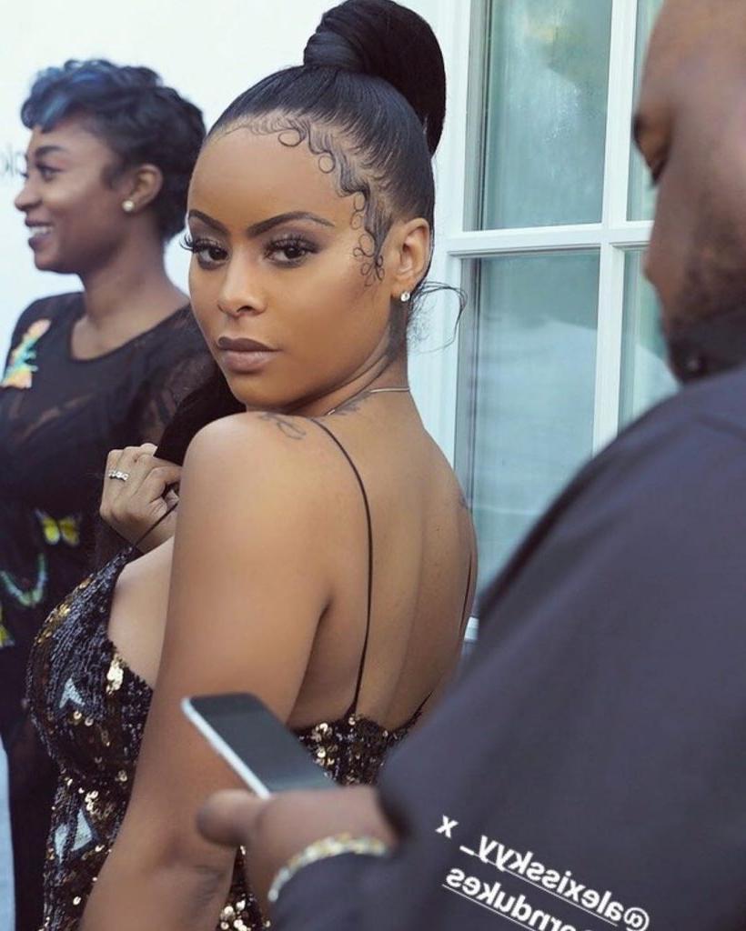 6P Alexis Skyy Nip Slip