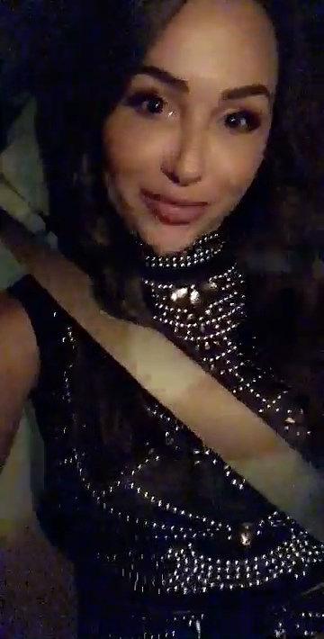 19P Ana Cheri Cleavage