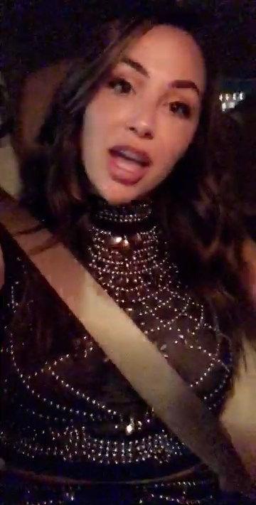 19P Ana Cheri Cleavage