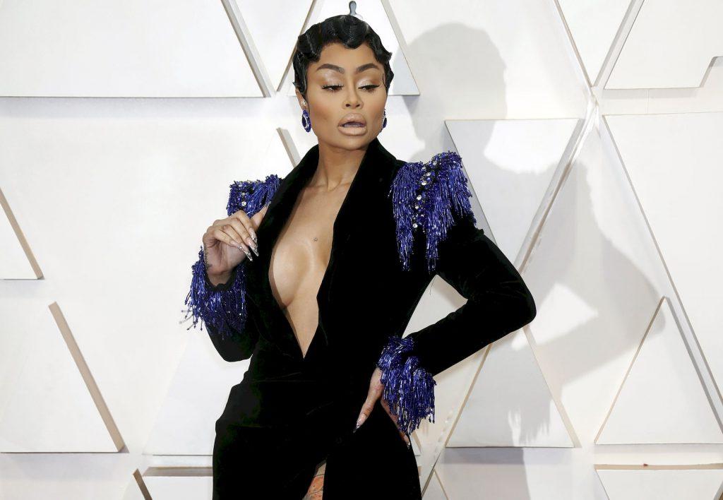 4P Blac Chyna Cleavage