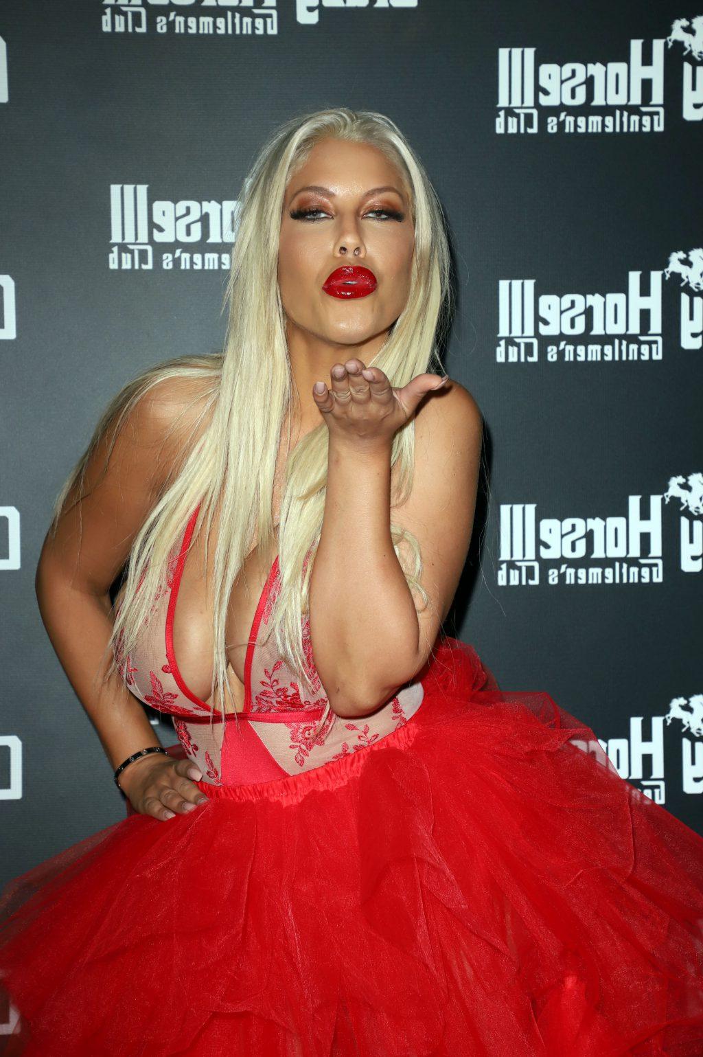 24P Bridgette B Cleavage