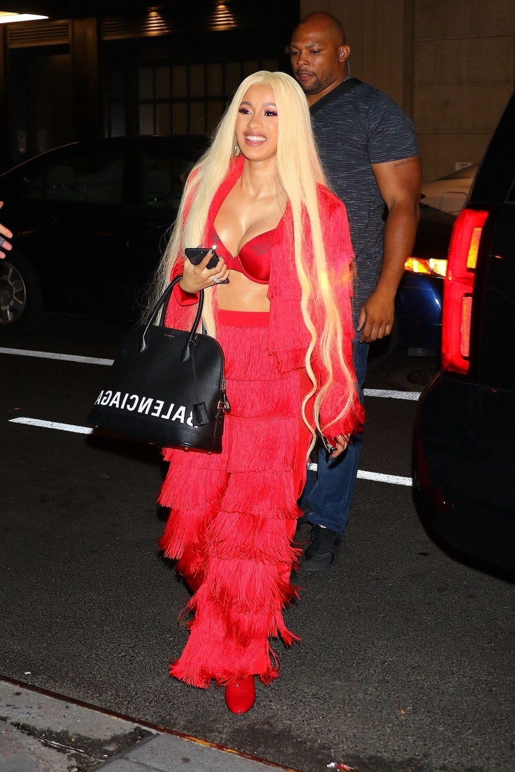 24P Cardi B Cleavage