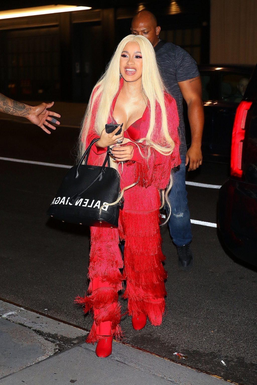 24P Cardi B Cleavage