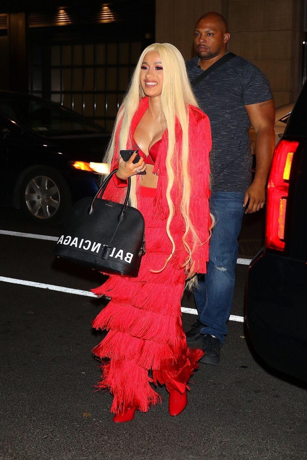 24P Cardi B Cleavage
