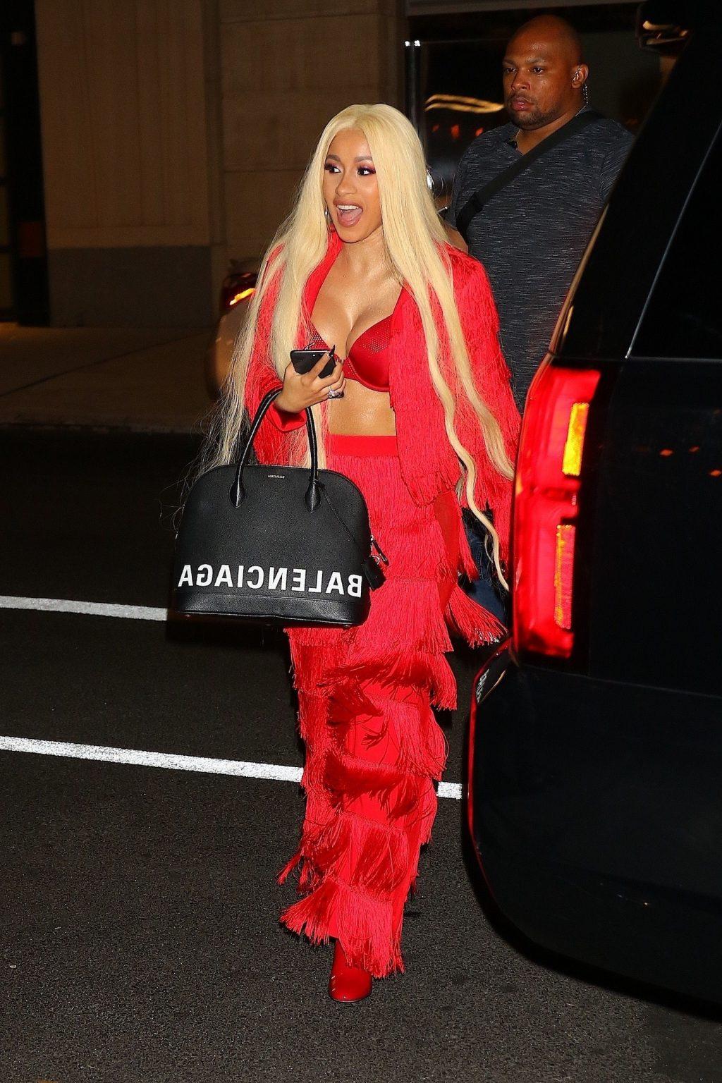 24P Cardi B Cleavage