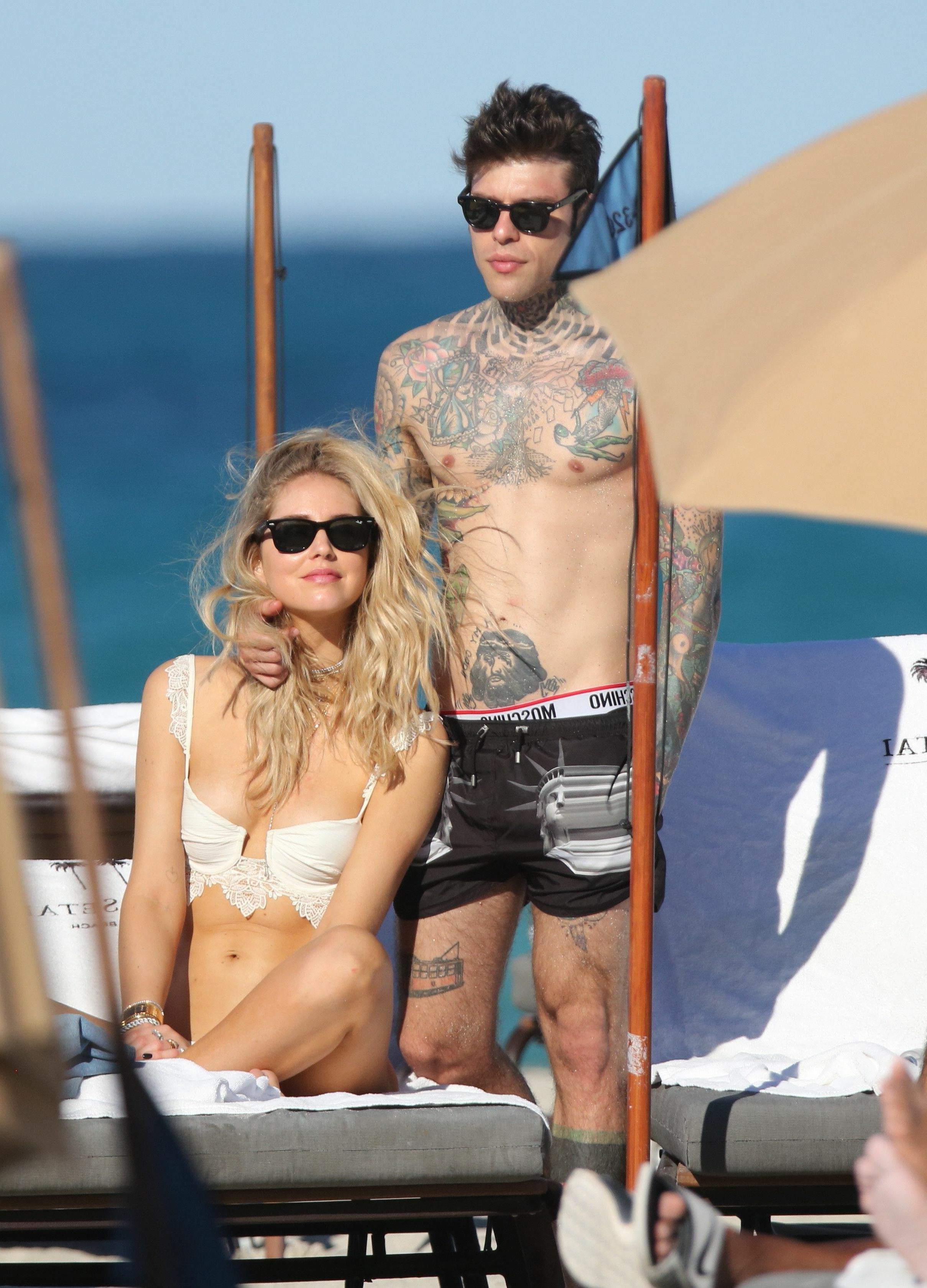 23P Chiara Ferragni Nip Slip Photos