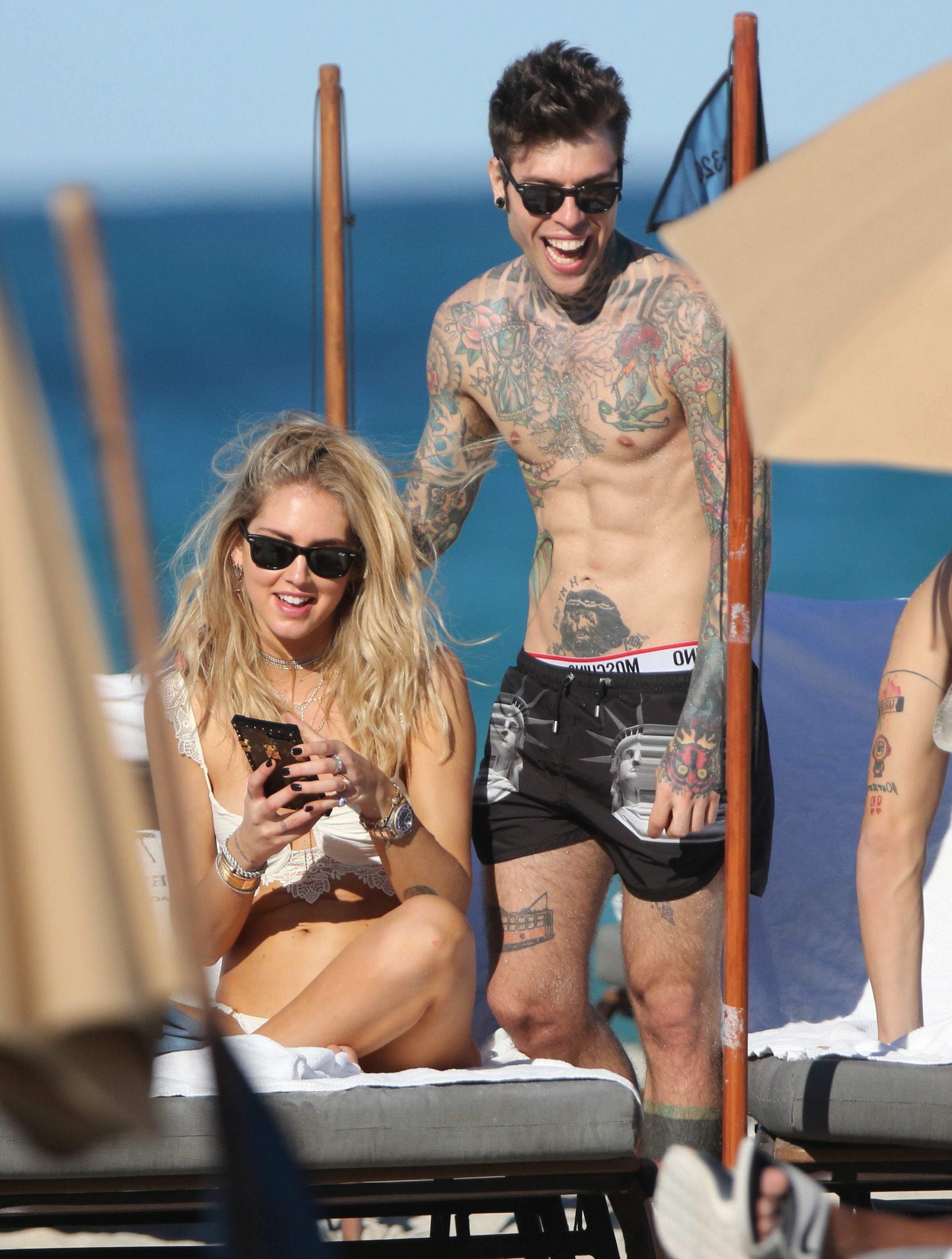 23P Chiara Ferragni Nip Slip Photos