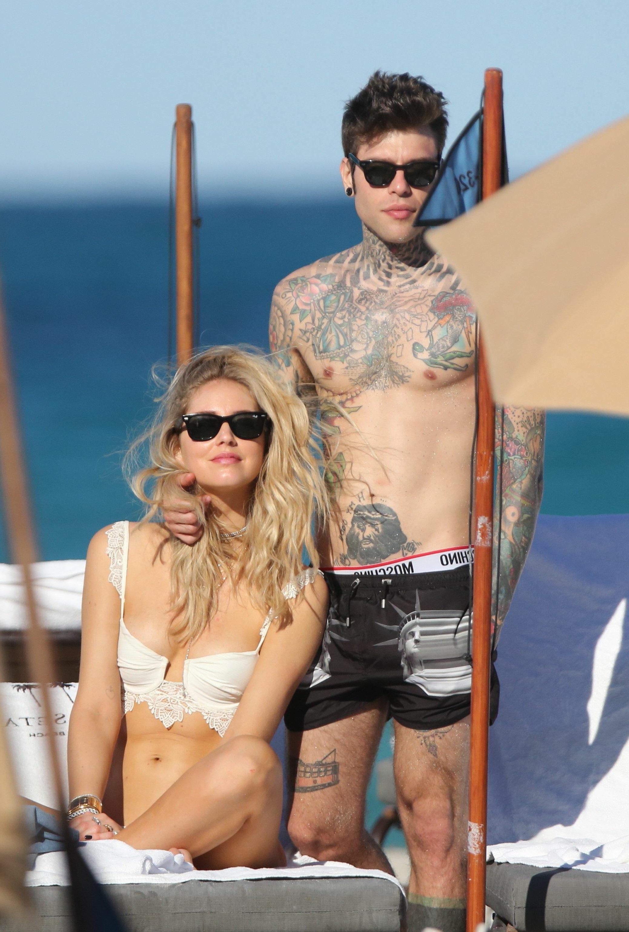 23P Chiara Ferragni Nip Slip Photos
