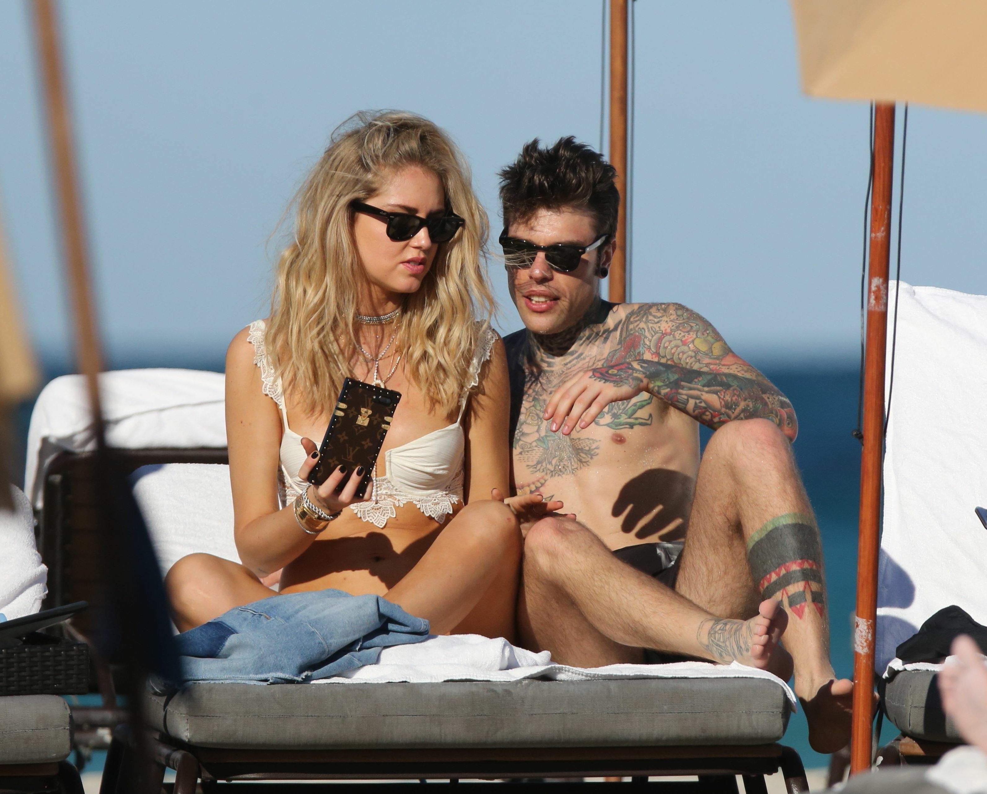 23P Chiara Ferragni Nip Slip Photos