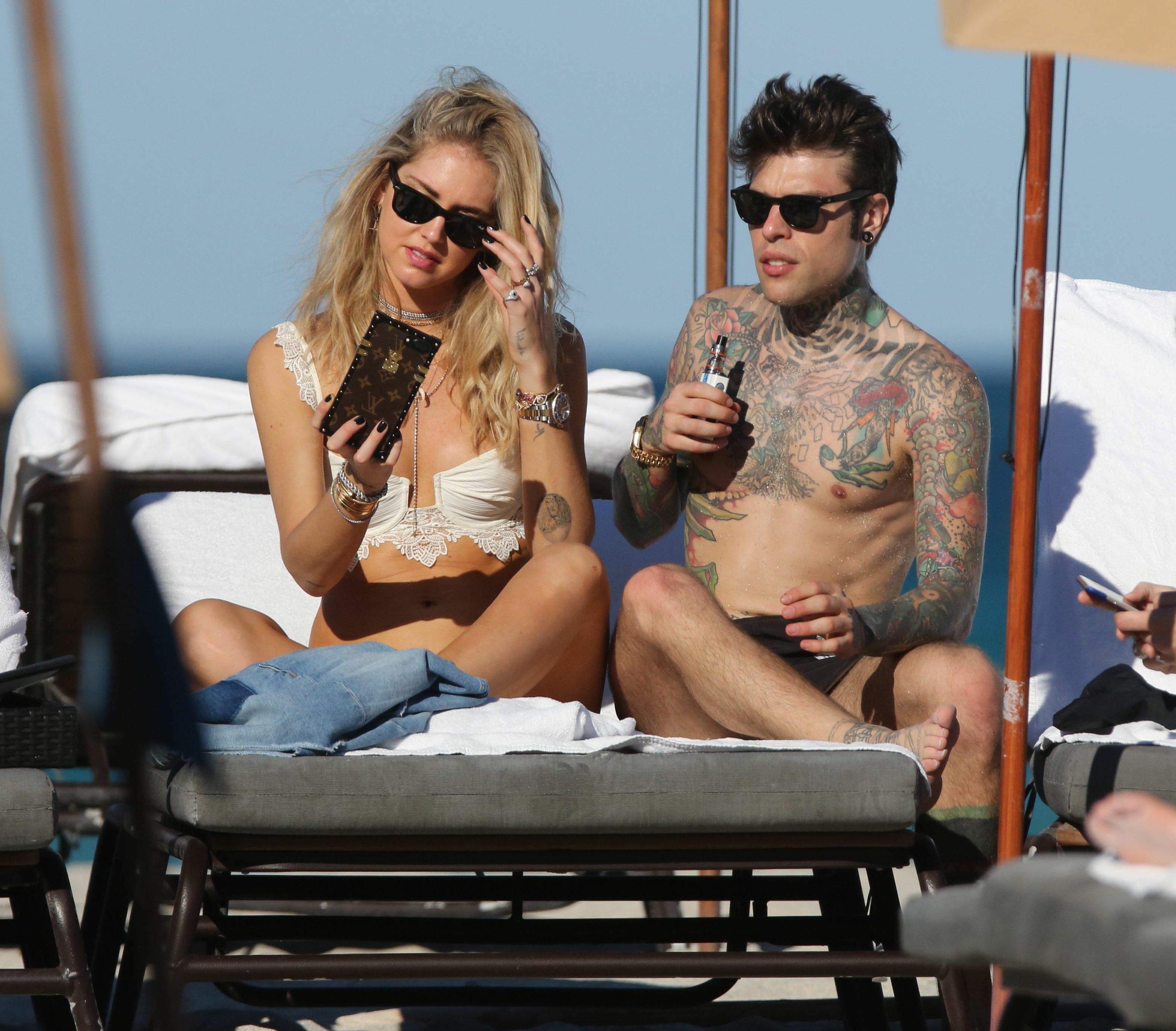 23P Chiara Ferragni Nip Slip Photos