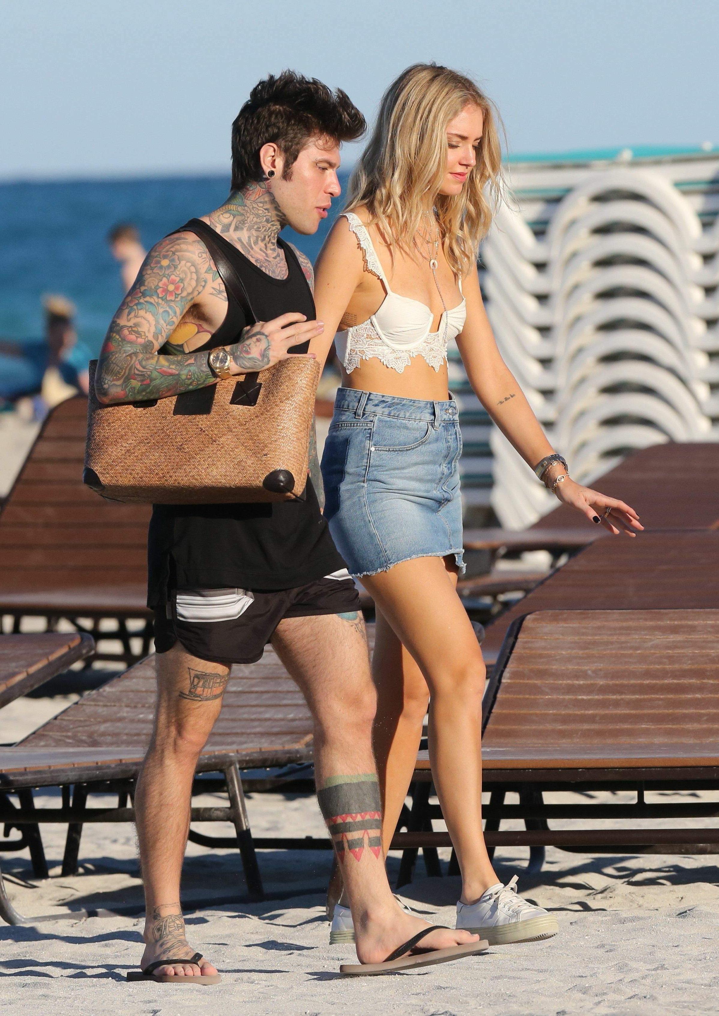23P Chiara Ferragni Nip Slip Photos