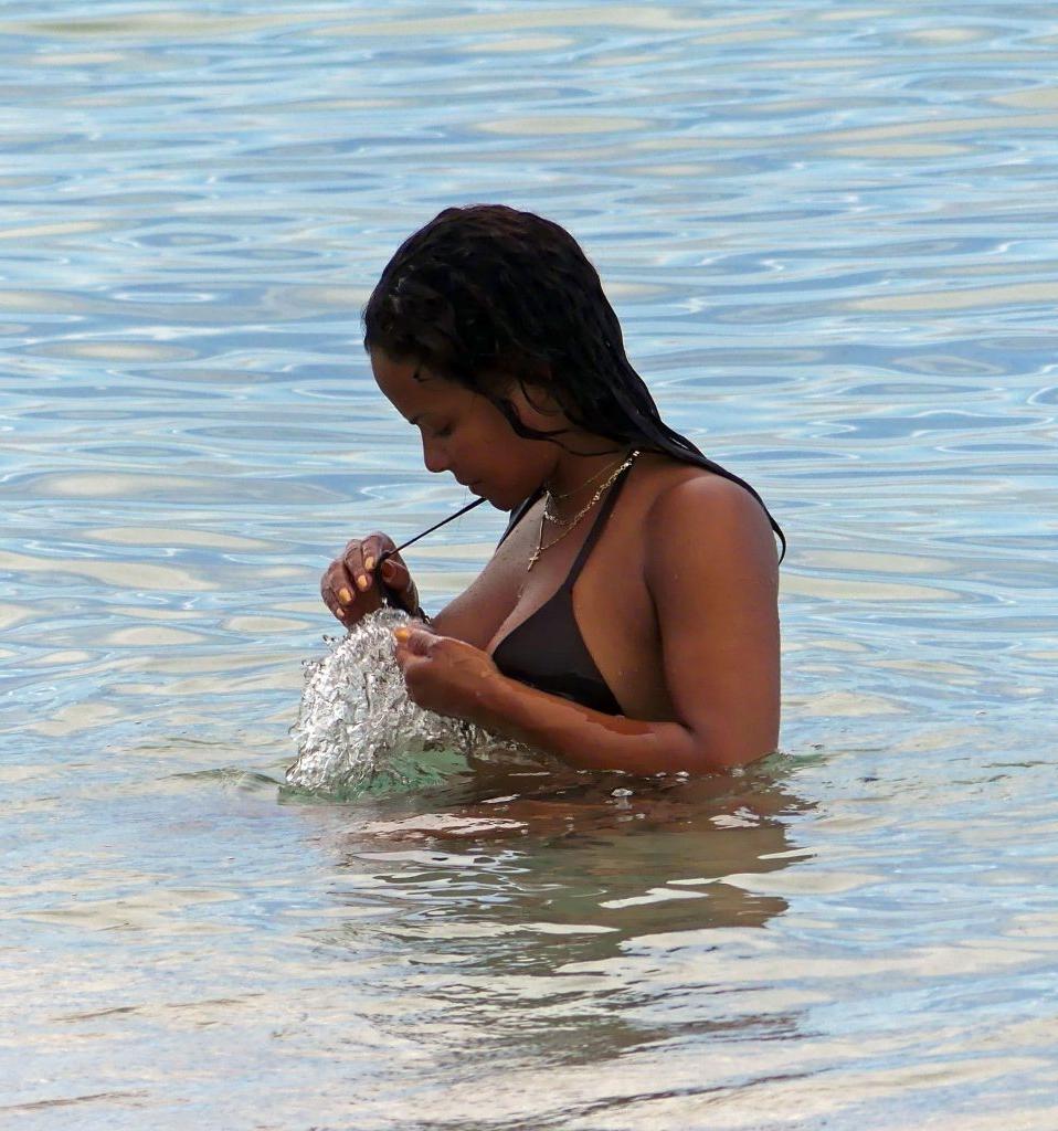 9P Christina Milian Nip Slip