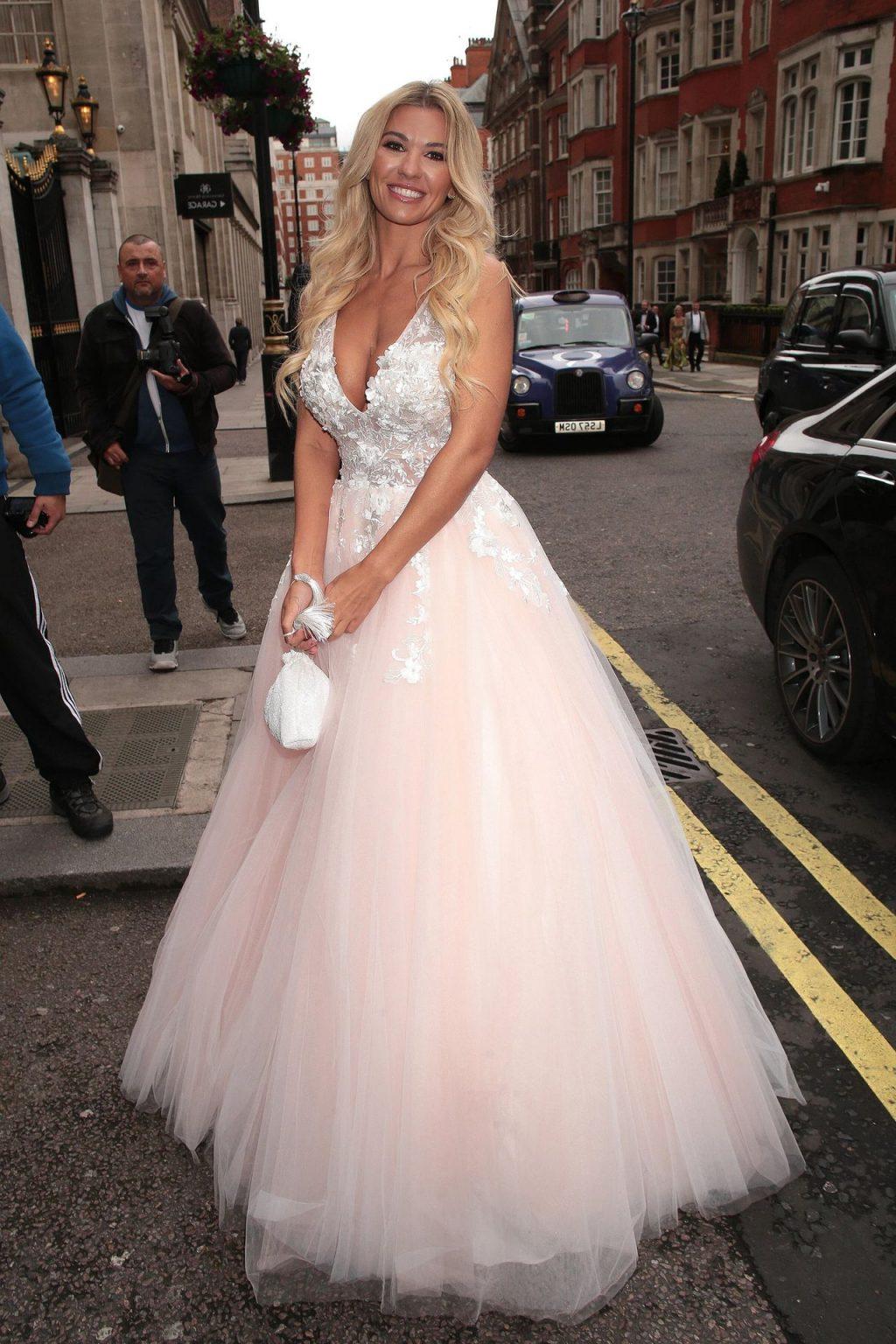 4P Christine McGuinness Cleavage