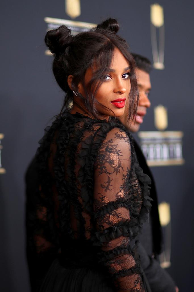 5P Ciara Cleavage