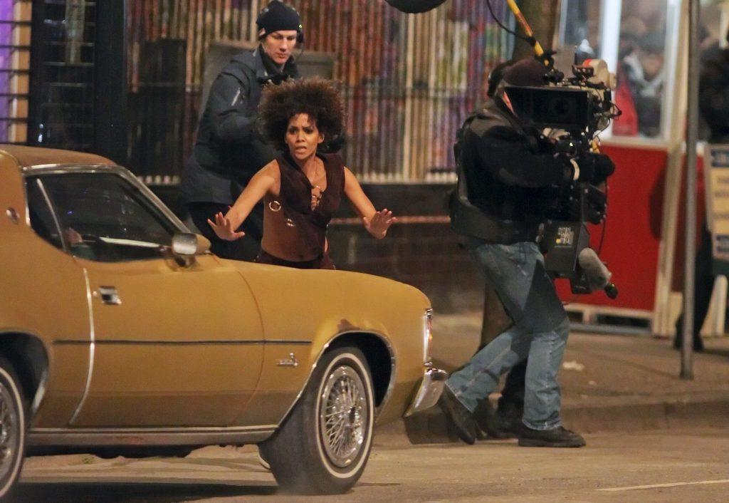 18P Halle Berry Boob Slip