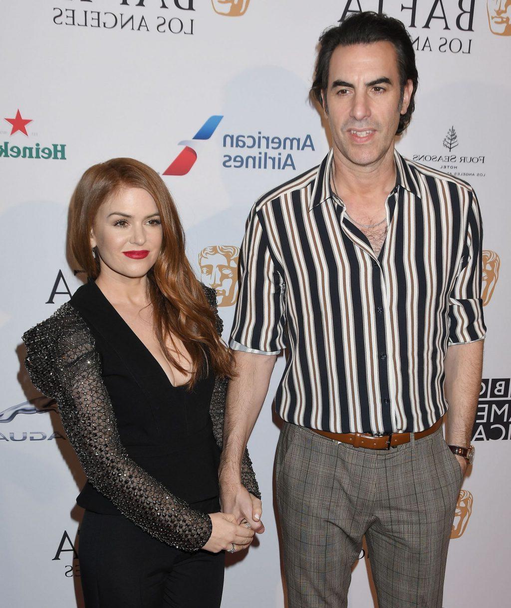 6P Isla Fisher Cleavage