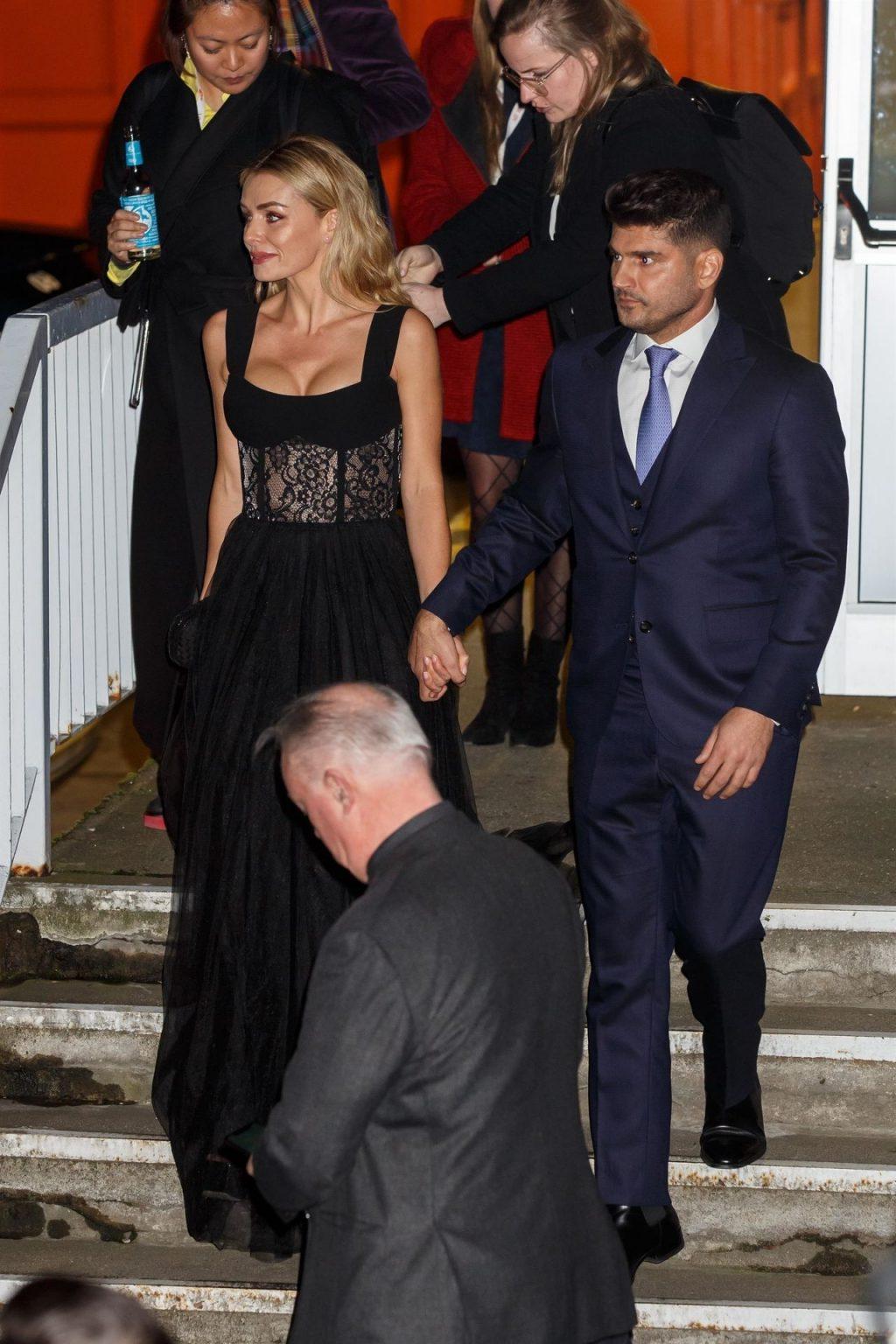4P Katherine Jenkins Cleavage