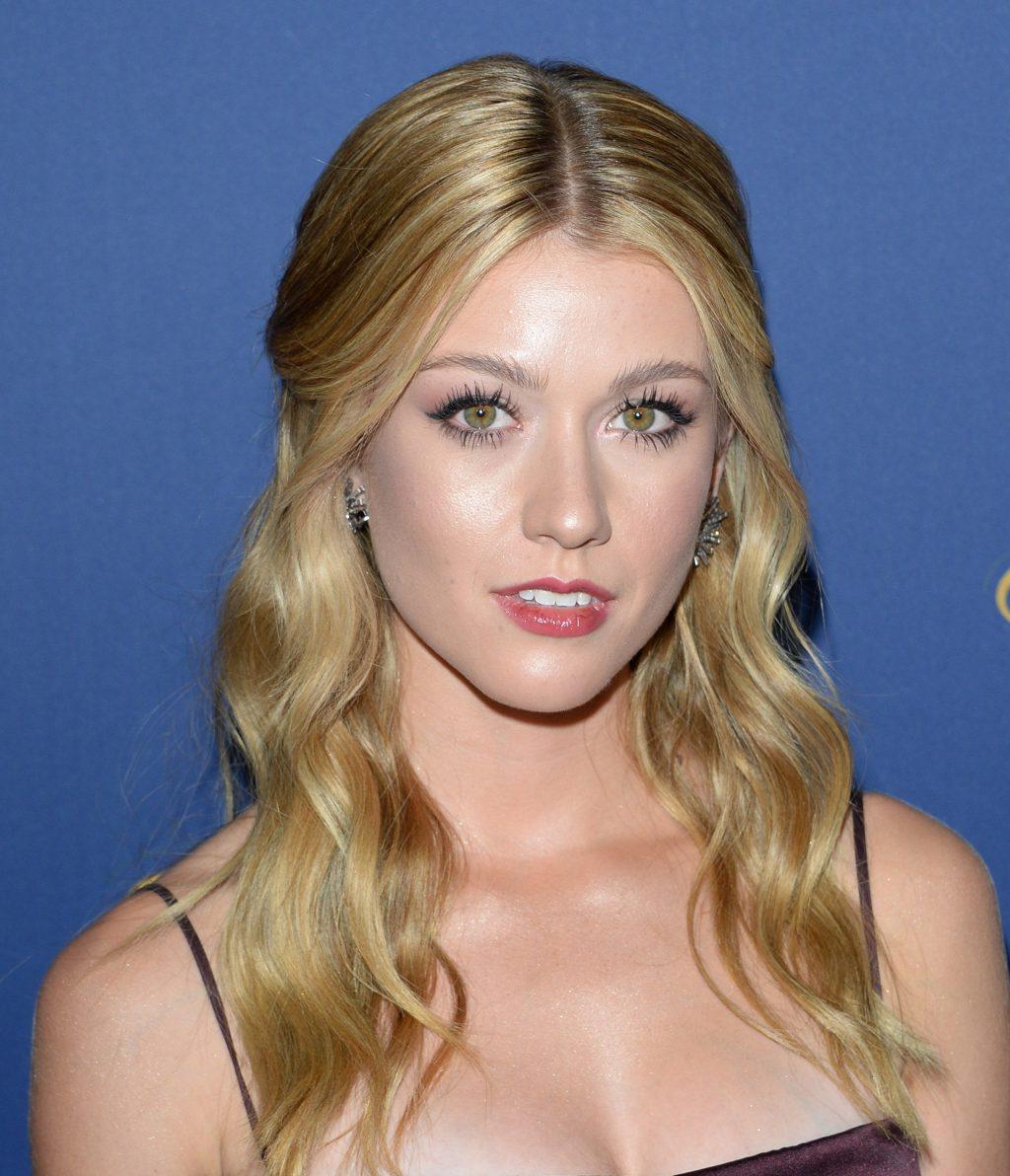 25P Katherine McNamara Cleavage