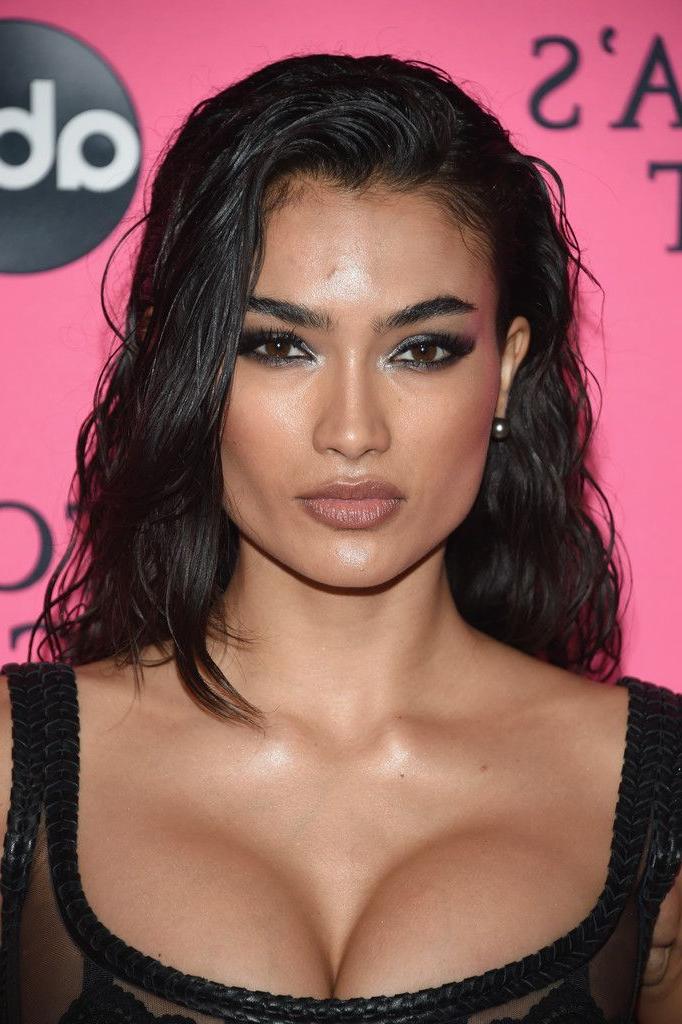 12P Kelly Gale Cleavage