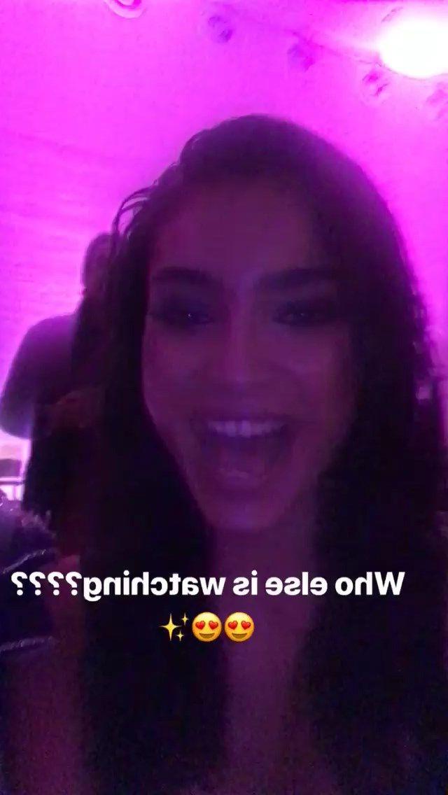 12P Kelly Gale Cleavage