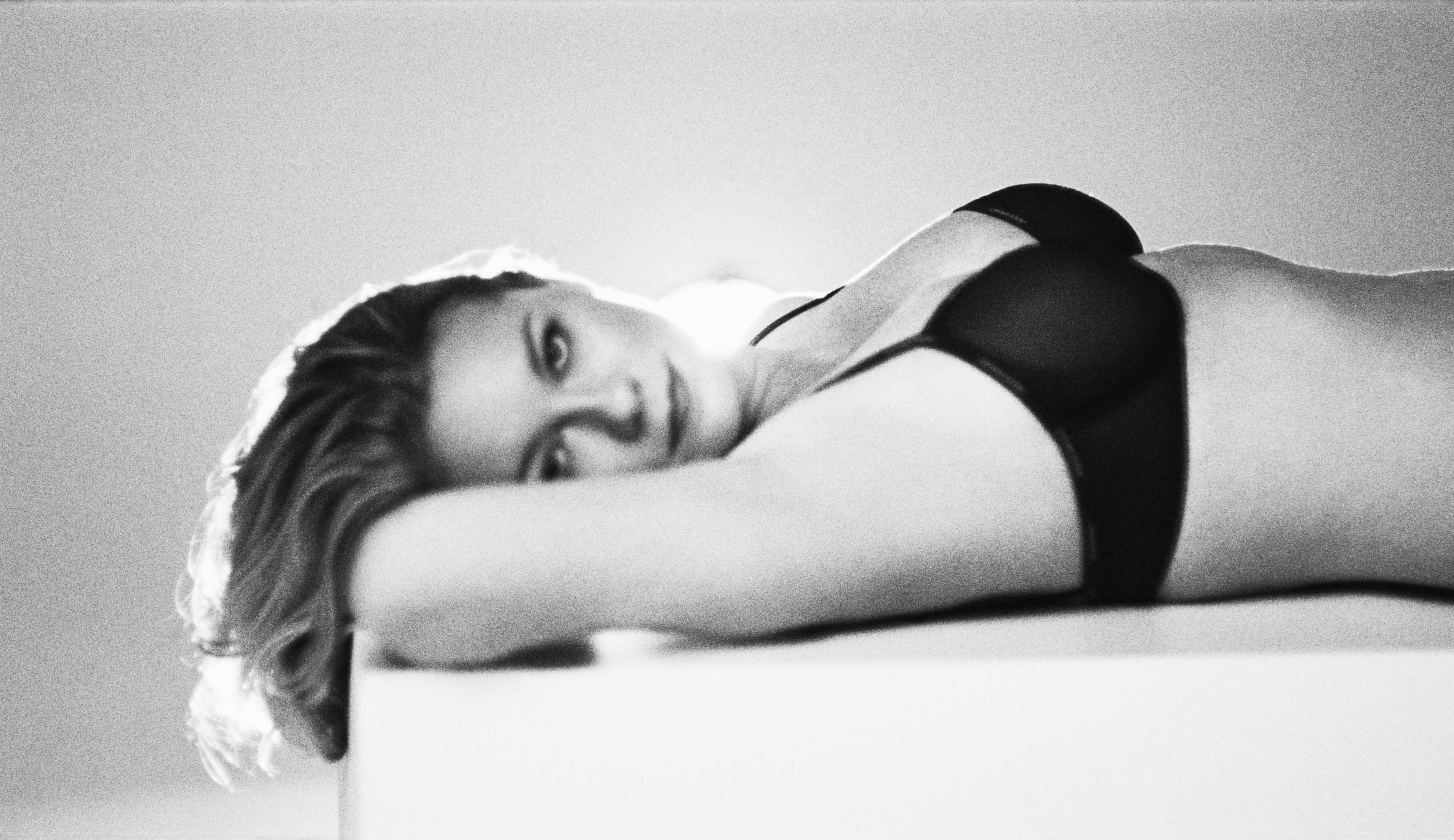 4P Kirsten Dunst’s Classy B&W Topless Shoot