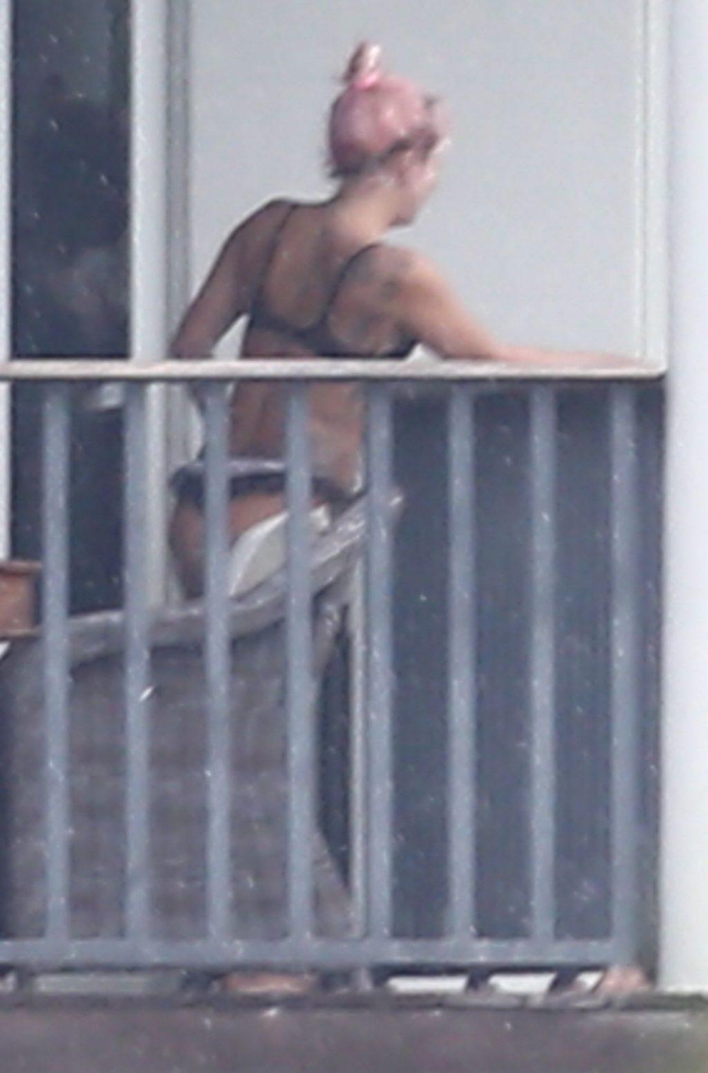 4P Lady Gaga Sexy
