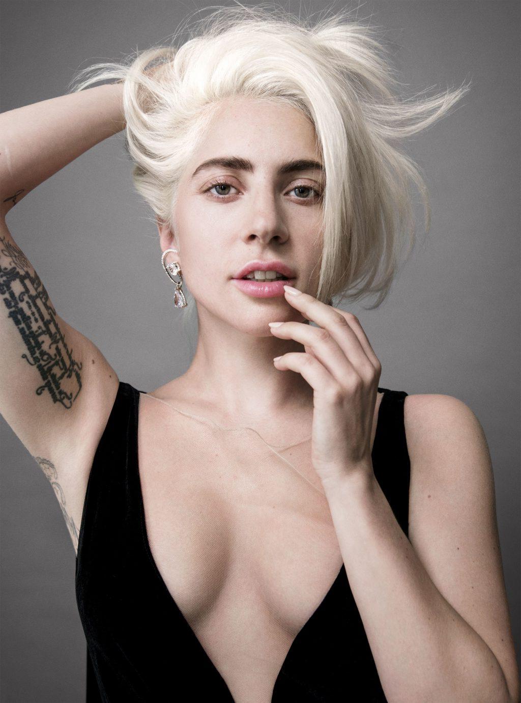 8P Lady Gaga Hot