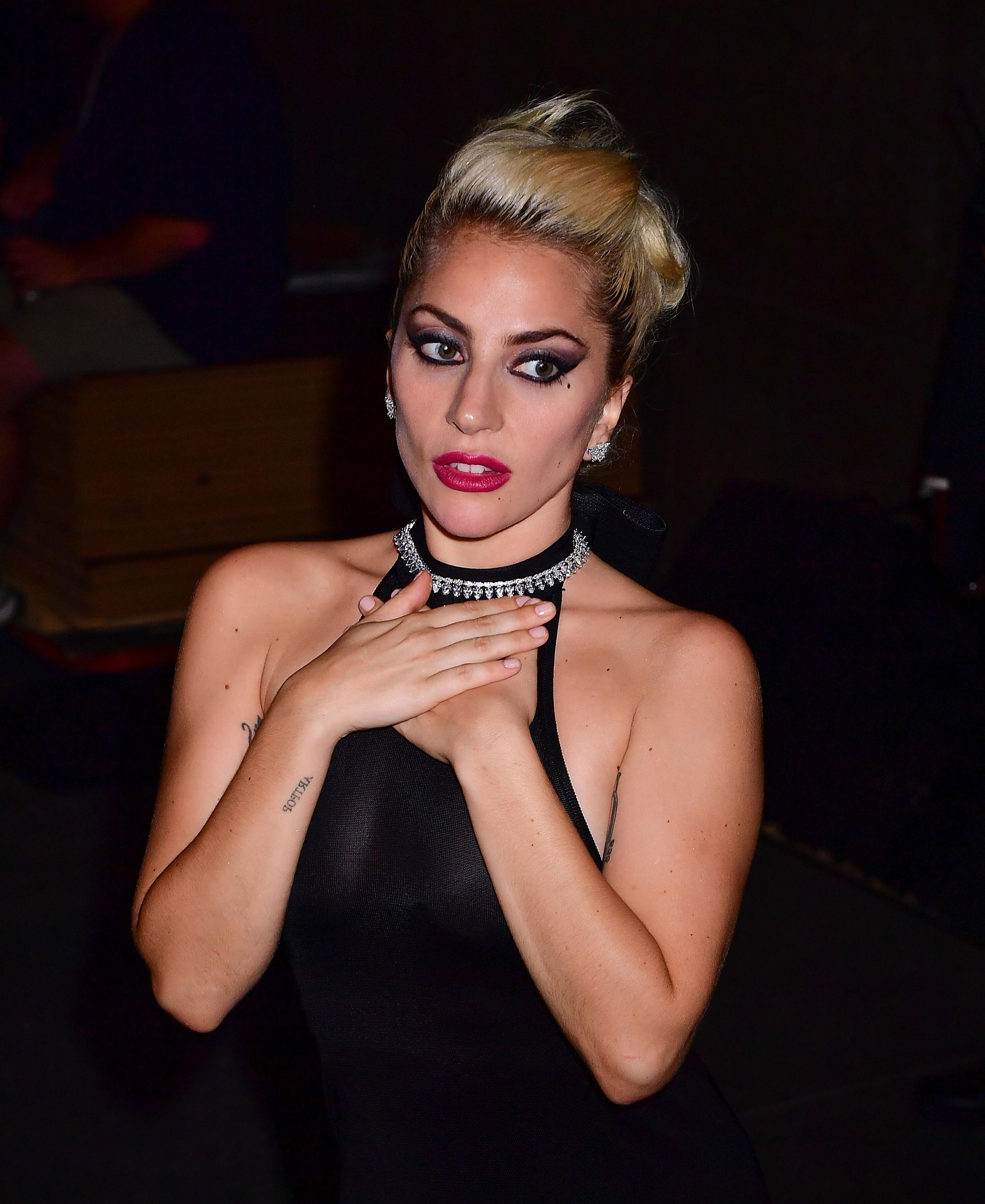 7P Lady Gaga Braless Photos