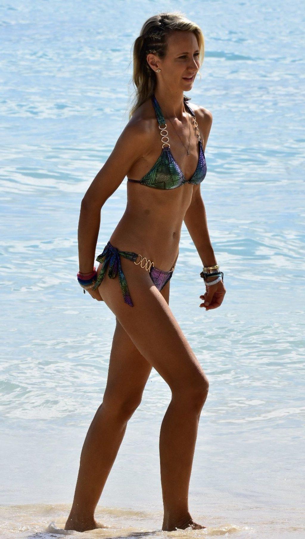 25P Lady Victoria Hervey Bikini