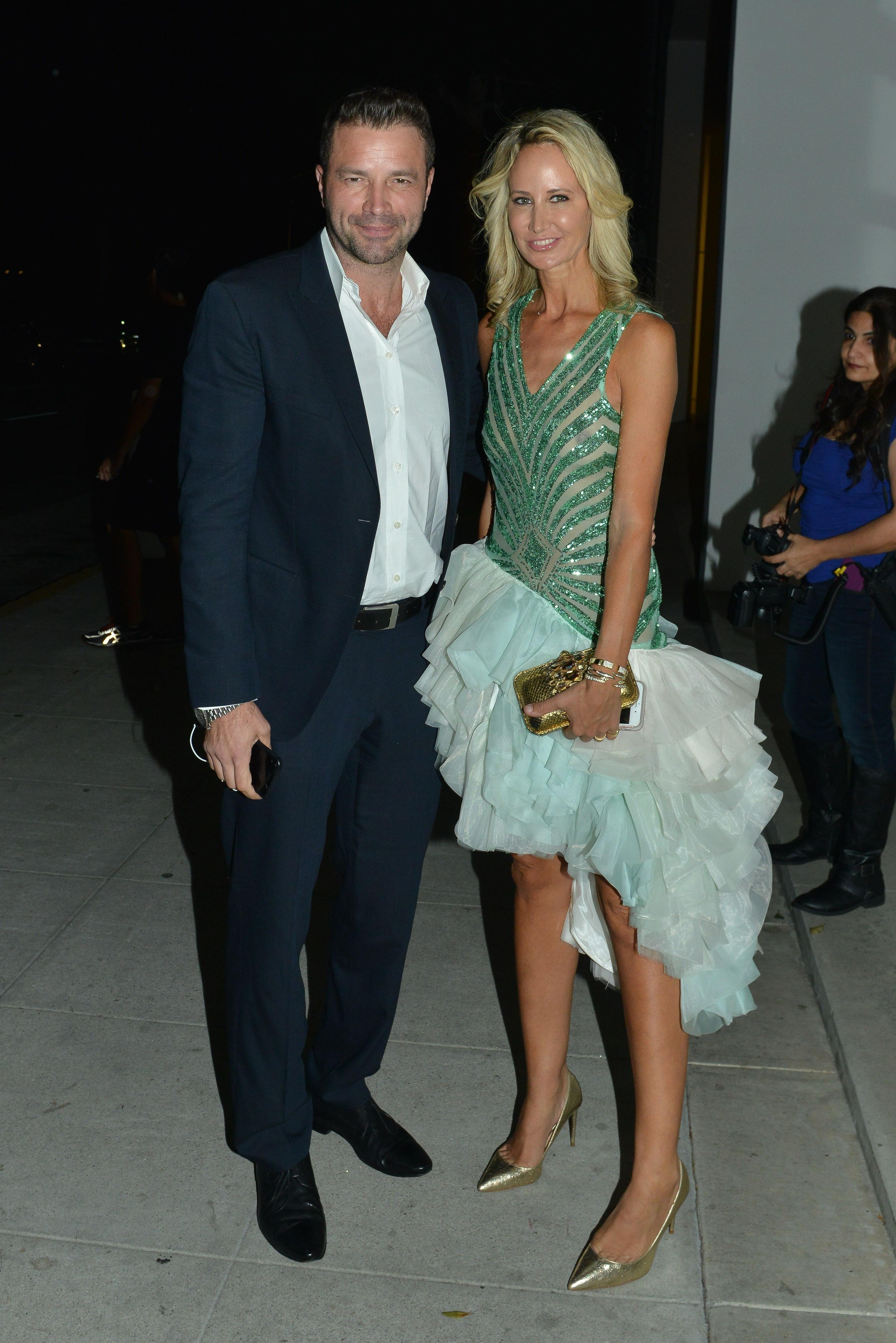 9P Lady Victoria Hervey See-Through